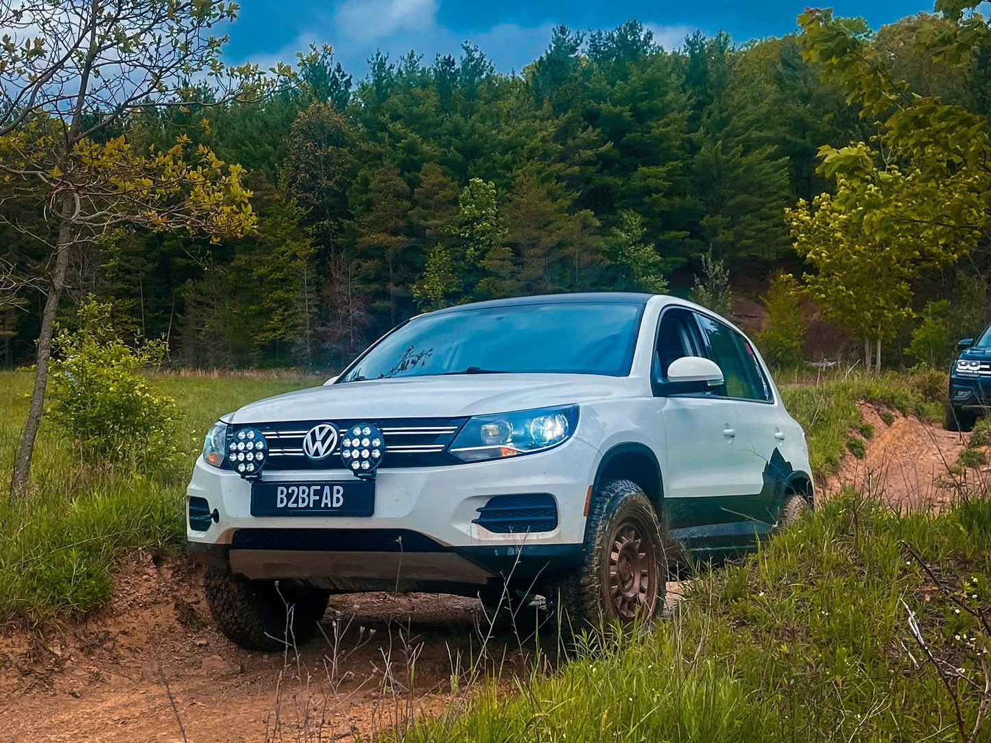 B2BFAB VW Tiguan Mk1 Camber Correcting Lift Kit