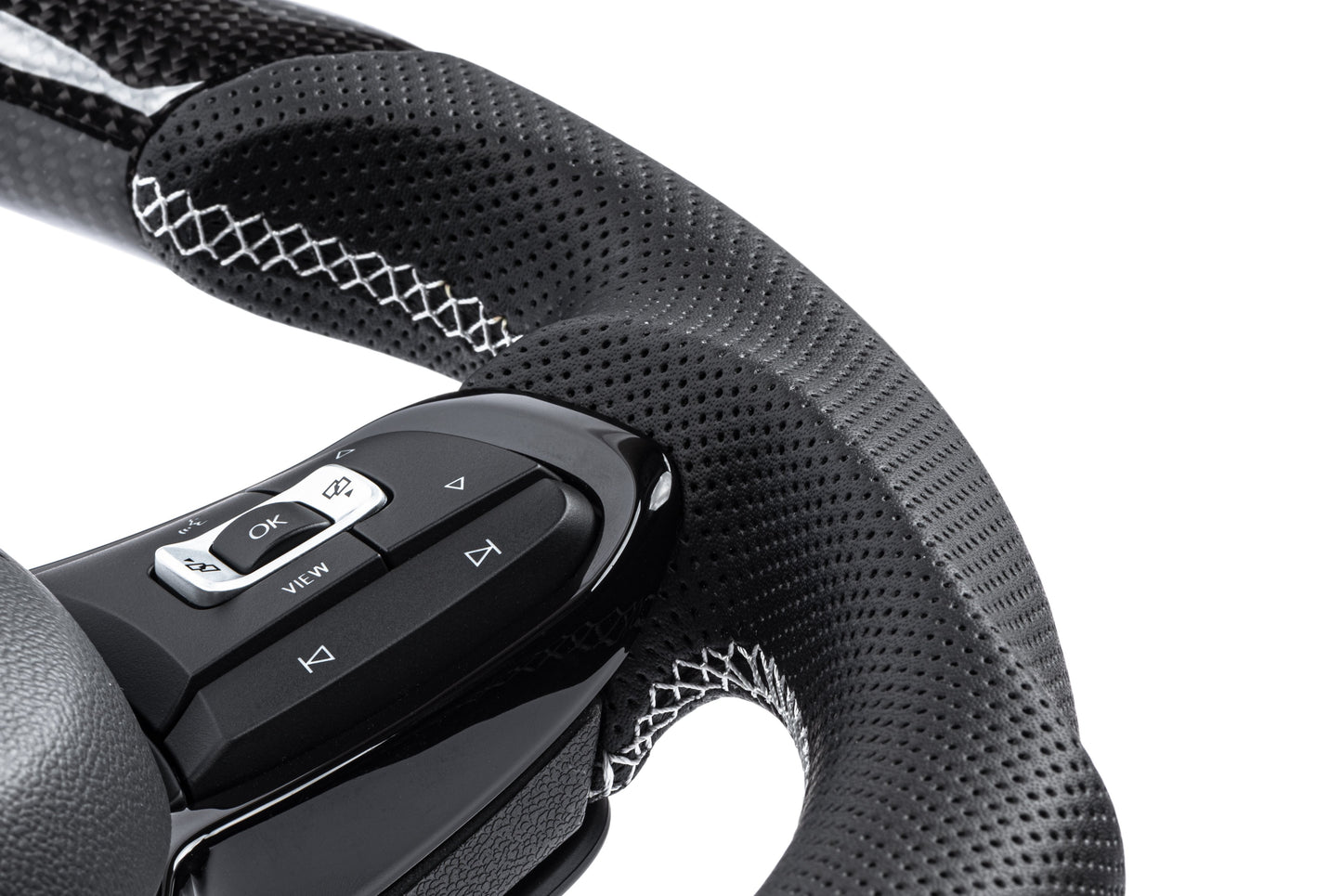 APR Steering Wheel - Carbon Fiber & Perforated Leather
MK7 Golf R Silver (For use with Paddles)