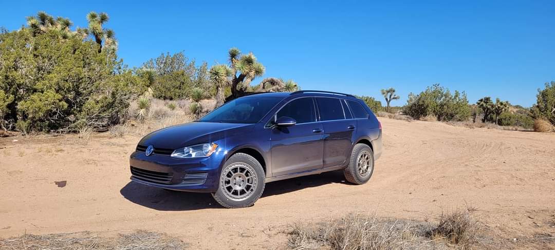 B2BFAB VW Golf | Sportwagen TDI Mk7 2015 Complete Lift Kit Package