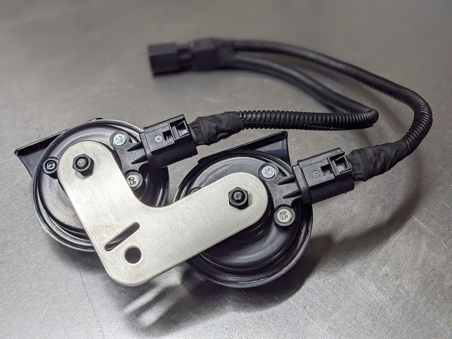 B2BFAB Upgraded Horn Kit, For 2022 VW Taos