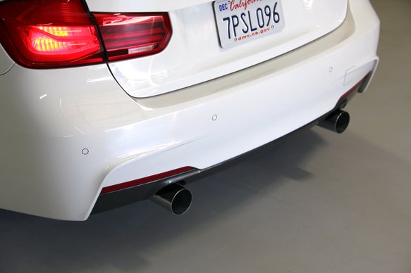 Dinan Free Flow Axle-Back Exhaust - 2016-2020 BMW 340i/440i Stainless Steel - Black Tips - F30/F32
