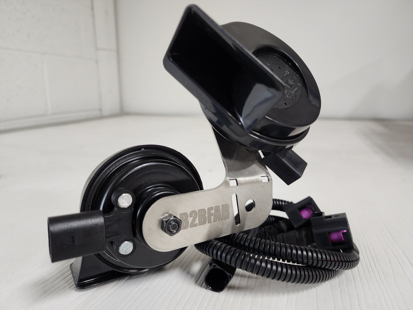 B2BFAB Upgraded Horn Kit, For 2021 VW Atlas | Atlas Cross Sport