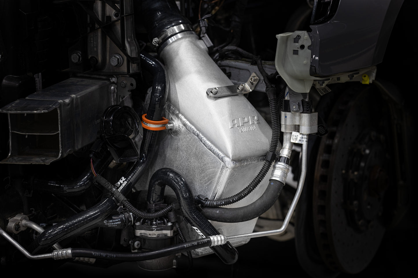 APR Air-To-Water Intercooler System - B9 RS4/RS5 2.9T