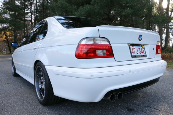 Dinan Free Flow Axle-Back Exhaust - 1997-2003 BMW 540i Stainless Steel - Polished Tips - w/ Standard Bumper - E39