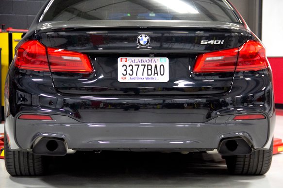 Dinan Free Flow Axle-Back Exhaust - 2017-2023 BMW 540i Stainless Steel - Black Tips - G30