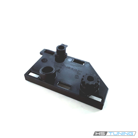7L0-121-093-A Genuine VW/Audi individual coolant-reservoir mounting bracket, reservoir mounting bracket body, original product photo 1