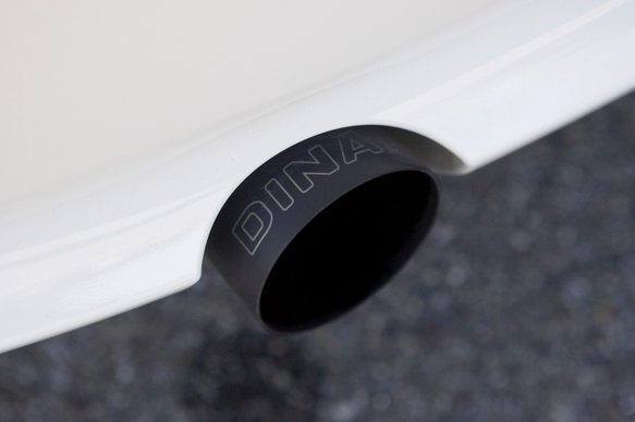Dinan Free Flow Axle-Back Exhaust - 2007-2011 BMW 335i/335xi Stainless Steel - Black Tips - E90