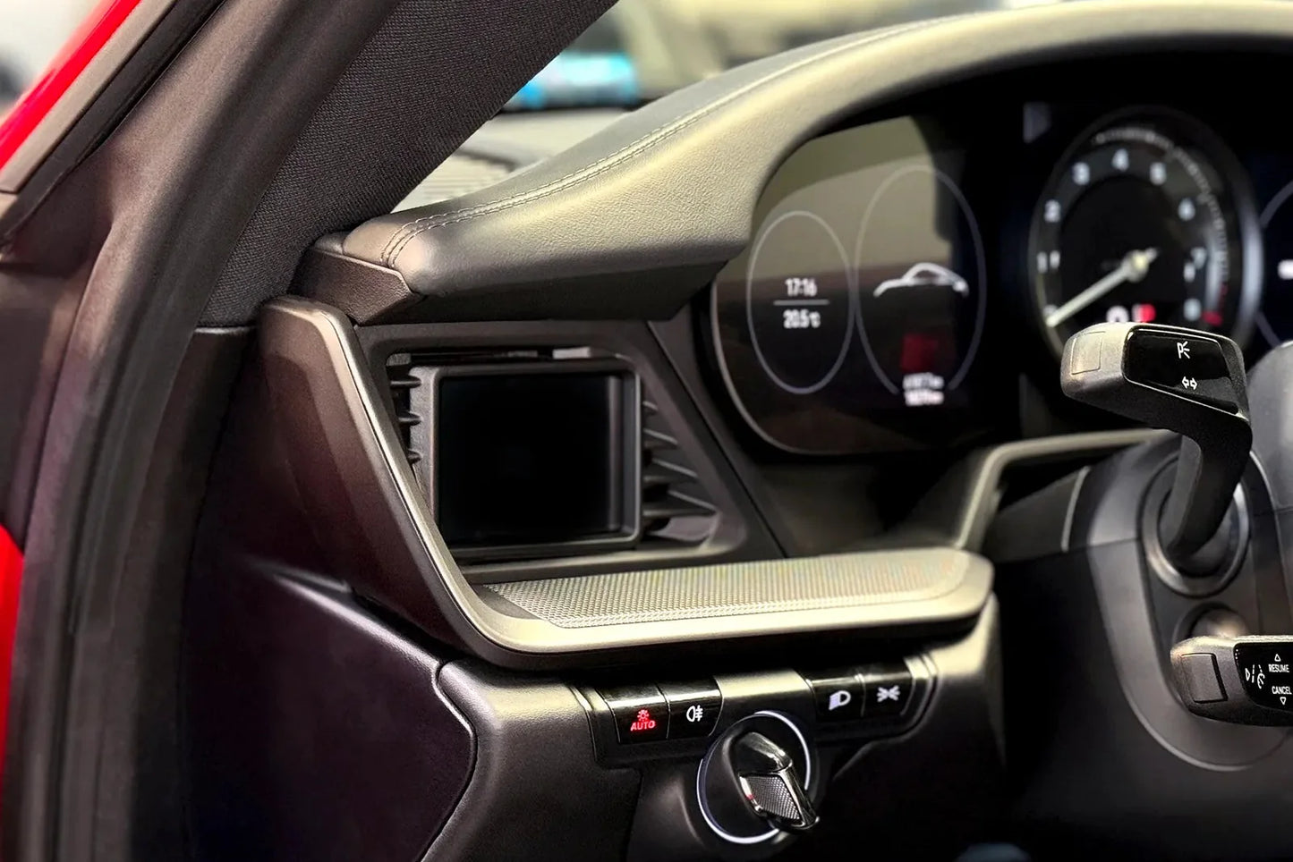 CANchecked Porsche 992.1 911 MFD32 Multi Function Display | 3.2" Gen2 (LHD)