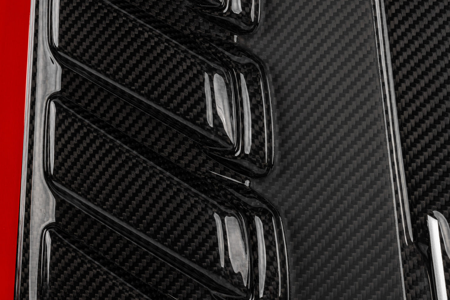 APR Engine Cover - 2.9T/3.0T/4.0T (4M) SUV - Carbon Fiber