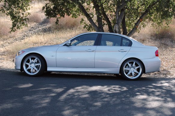 Dinan Free Flow Axle-Back Exhaust - 2007-2011 BMW 335i/335xi Stainless Steel - Black Tips - E90